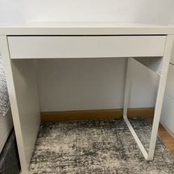 IKEA White Table 