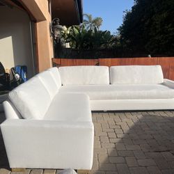 Restoration Hardware Maxwell Sectional 