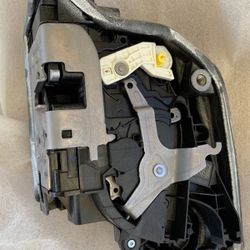 BMW, Left Front Door Lock Actuactor
