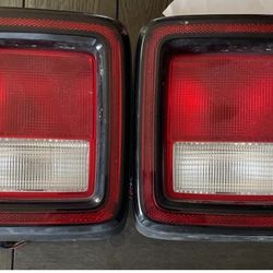 Factory Mopar OEM Jeep Wrangler JL Tail Lights 2020 Set of 2