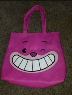 Cheshire tote
