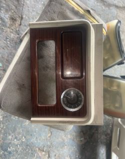 Escalade Wood Grain Center Console Trim with Clock