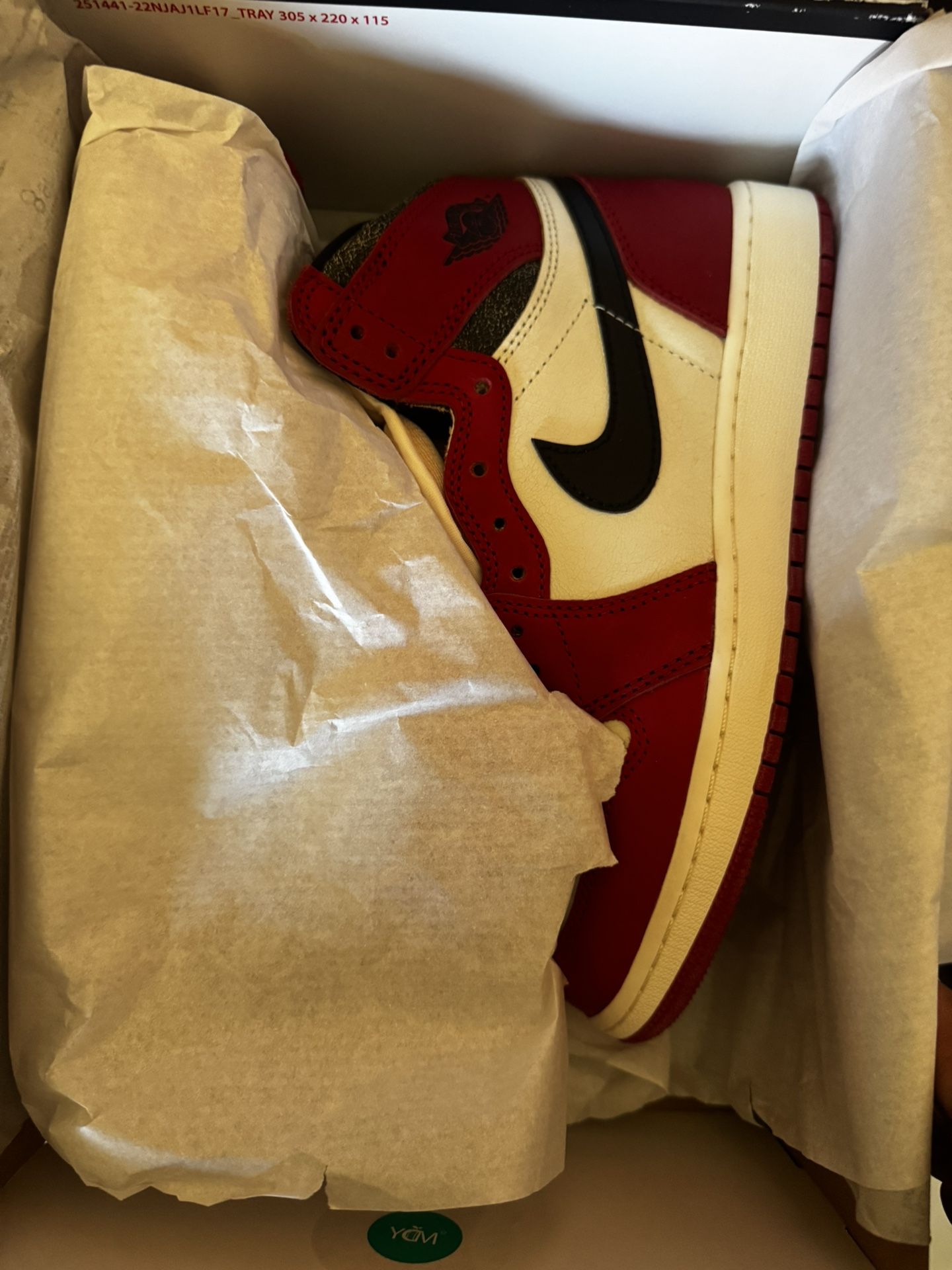 Jordan 1 (  Chicago Lost & Found)