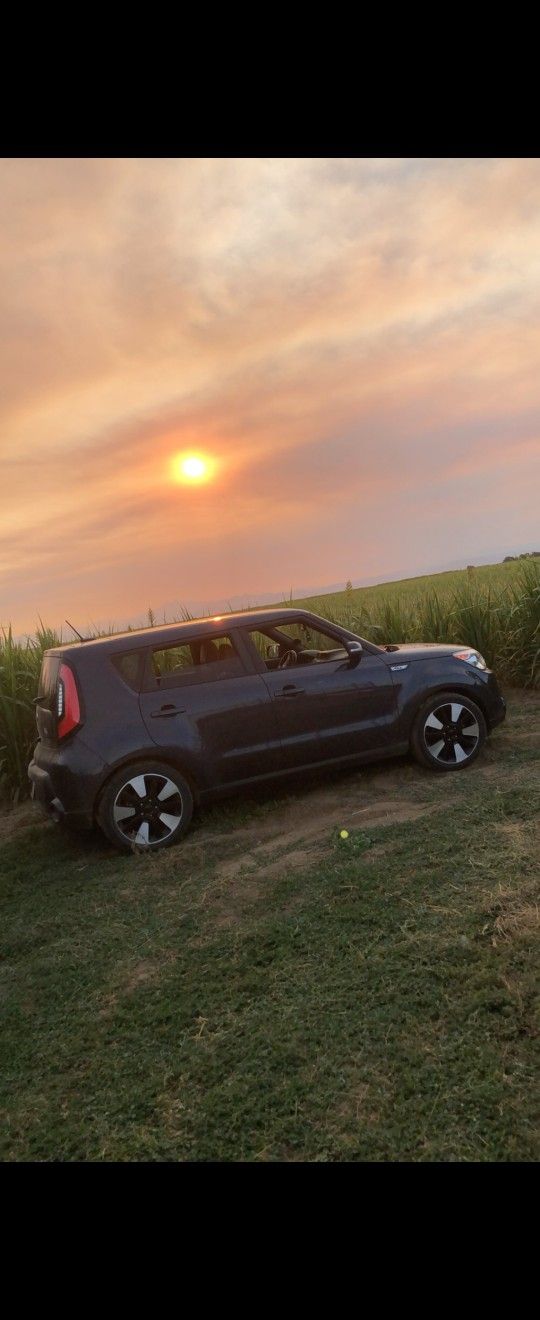 2015 KIA Soul !(New Engine)!