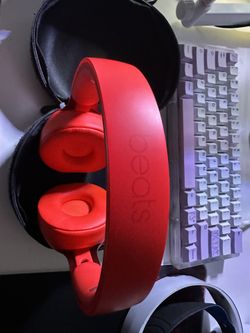 Beats Solo Pro