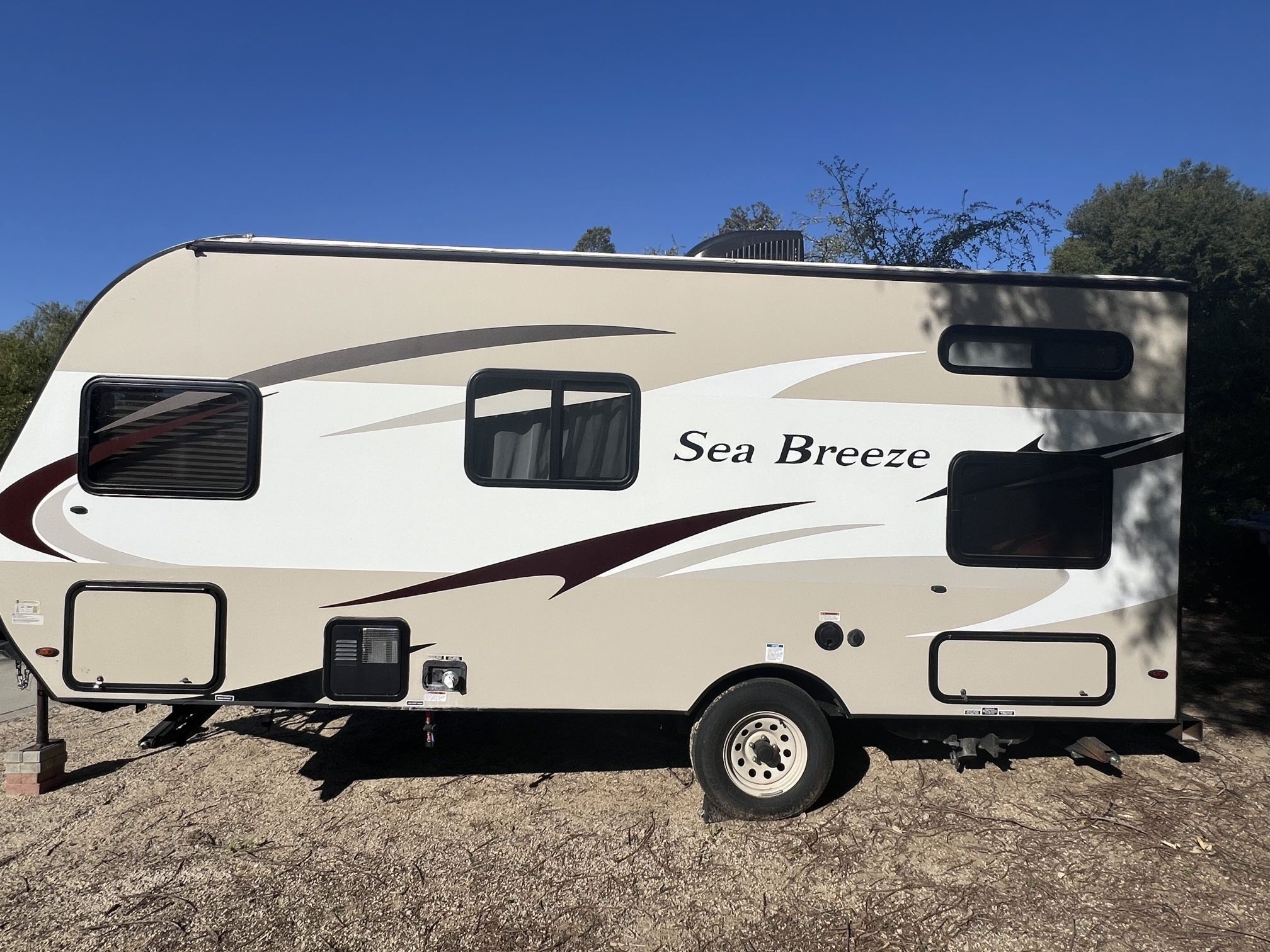 2018 Pacific Coachworks Sea Breeze Mini Lite