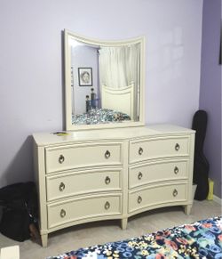 Reduced price- Ivory White 6-Drawer Dresser with Mirror