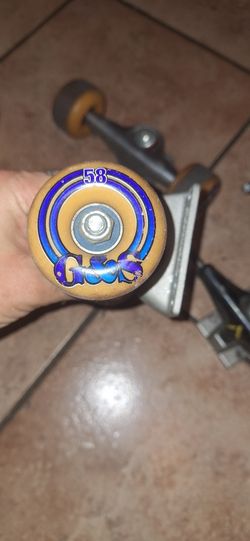 Skateboard Wheels And Trucks