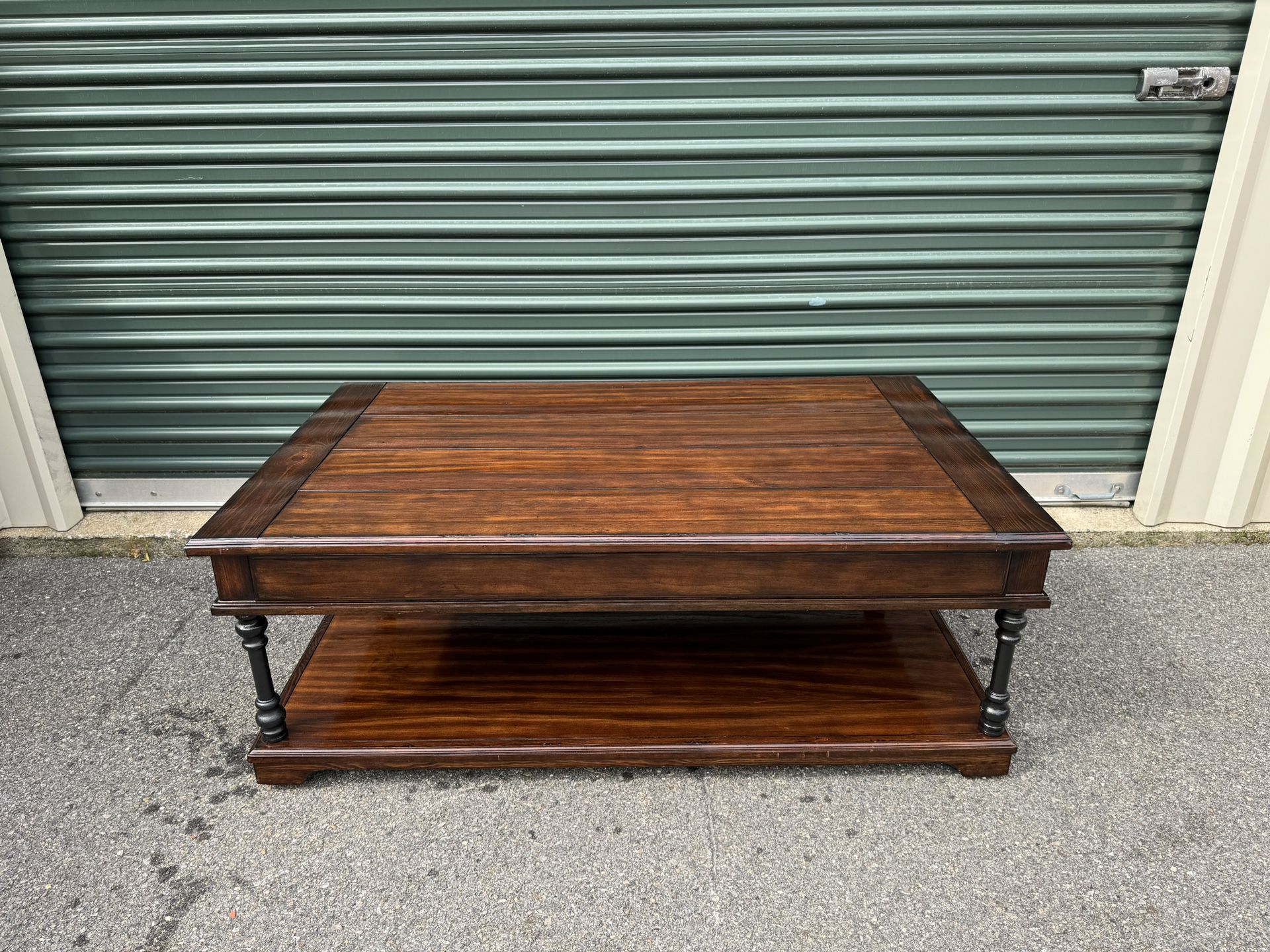 FREE DELIVERY - Beautiful Wood Coffee Table with Lift Top and Wheels!