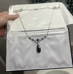 Beautiful Kay Jewelers Black & White Diamond Necklace