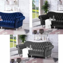 Brand  New  Sofa And Love Seat In Three Color Black Blue  And Gray  In Stock 