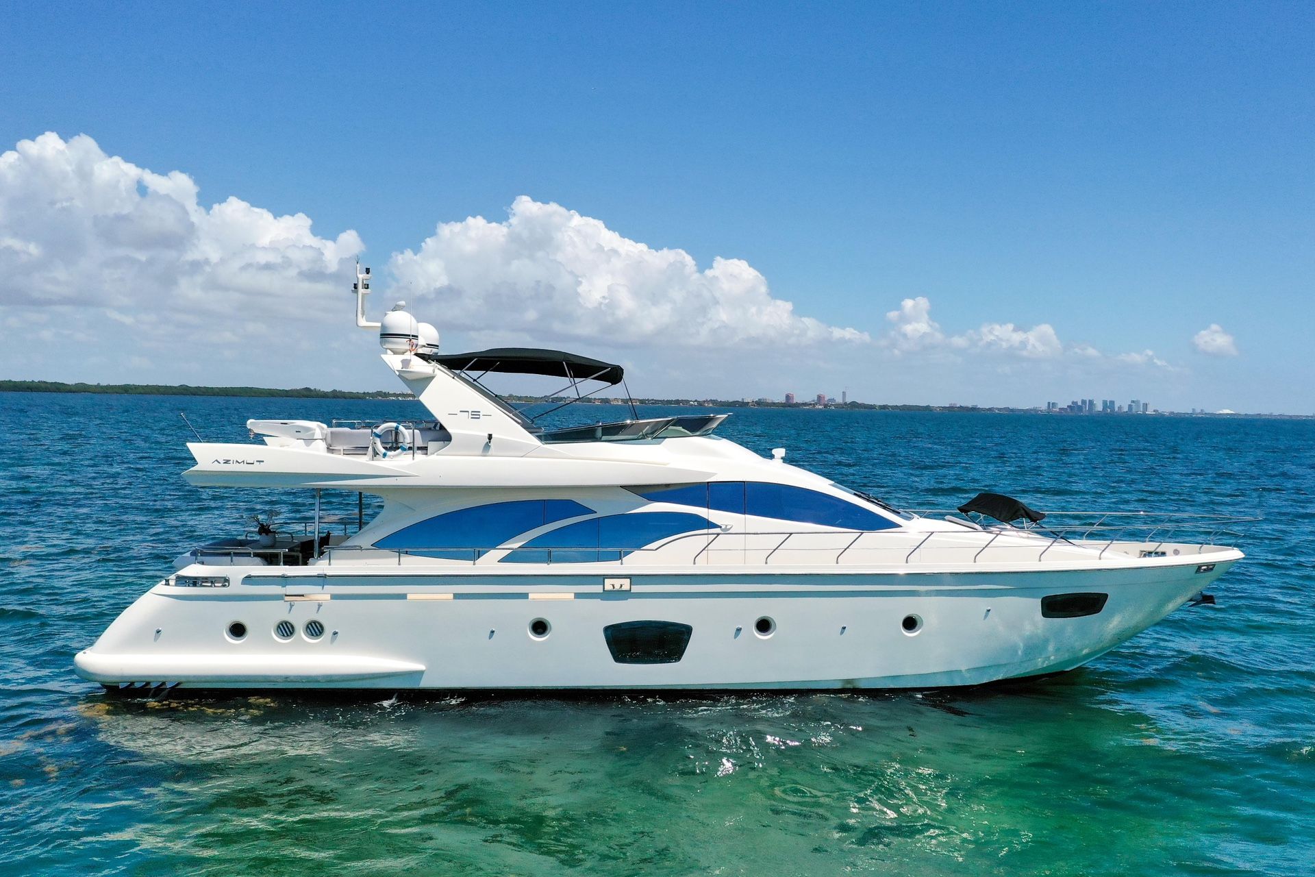2009 Azimut 75