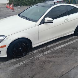 2015 Mercedes-Benz C-Class