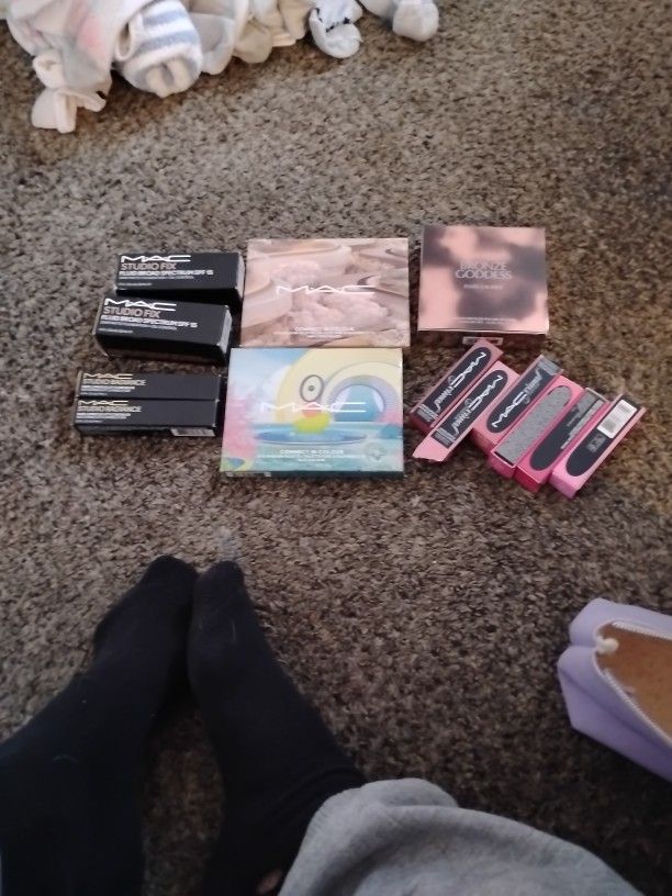 Make Up