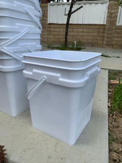 Plastic Buckets 