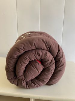 Brown Sleeping Bag ā Full-Length Zipper ā Camping & Outdoor ā $10 OBO