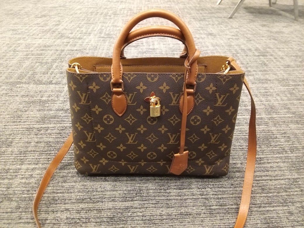 LOUIS VUITTON Monogram Flower tote bag