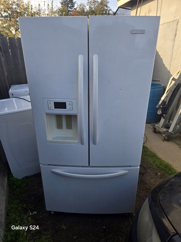 Kenmore French Door Refrigerator/ Freezer