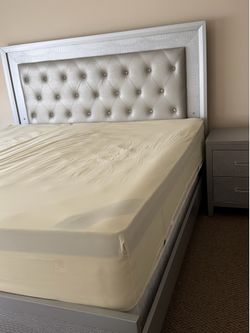 King size bedroom set