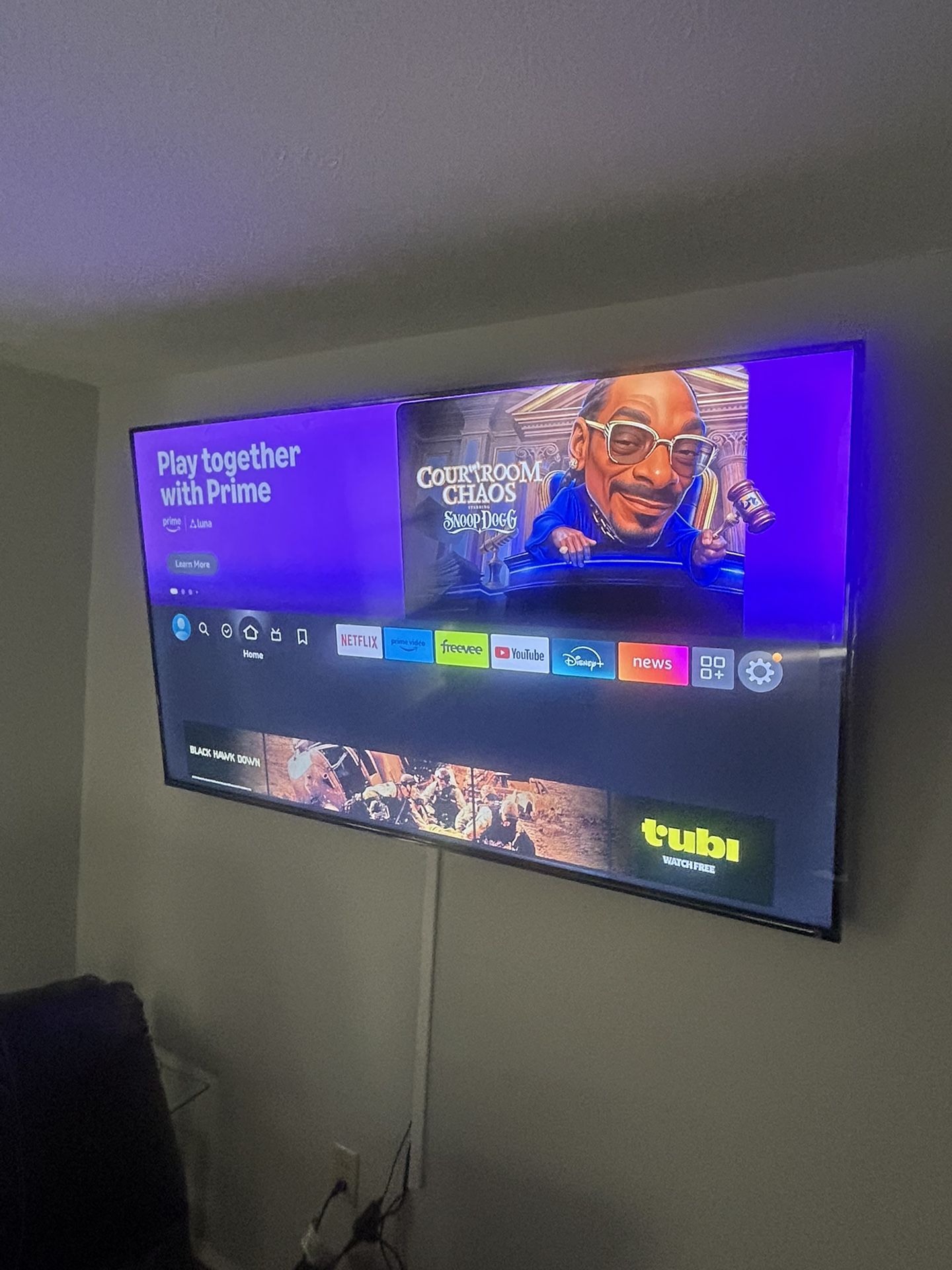 4 SMART TV’s For Sale 75inch, 2x 55inch, 32inch