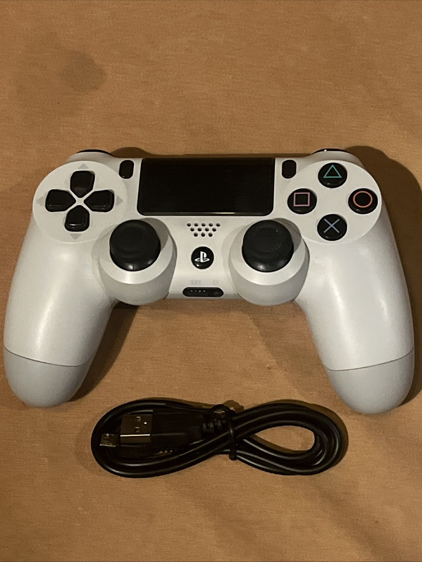 Sony PlayStation 4 PS4 DualShock 4 Wireless Controller White CUH-ZCT2U w/Cable
