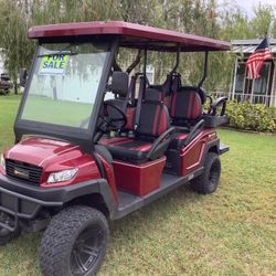 Bintelli Beyond   Year Old And Street Ready. Turn Signals Back Up Camera Radio  Seat Belts Cooler Windshield Wyler.  $11000