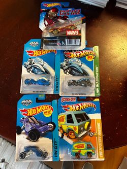 HOT WHEELS CAR LOT - Iron Man, Scooby Doo, MAX Steel, SEALED