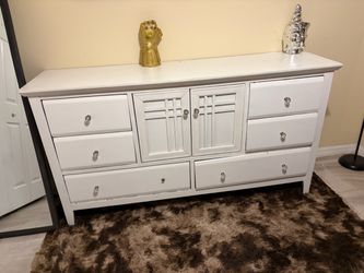 Dressers and nightstand