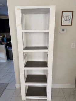 Farmhouse style bookcase