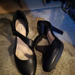 Clarks Heels (Used Once/ Size 7)