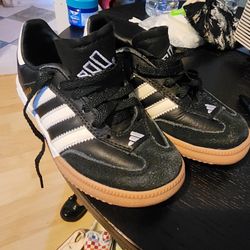 Shoes Adidas 11 De Niño