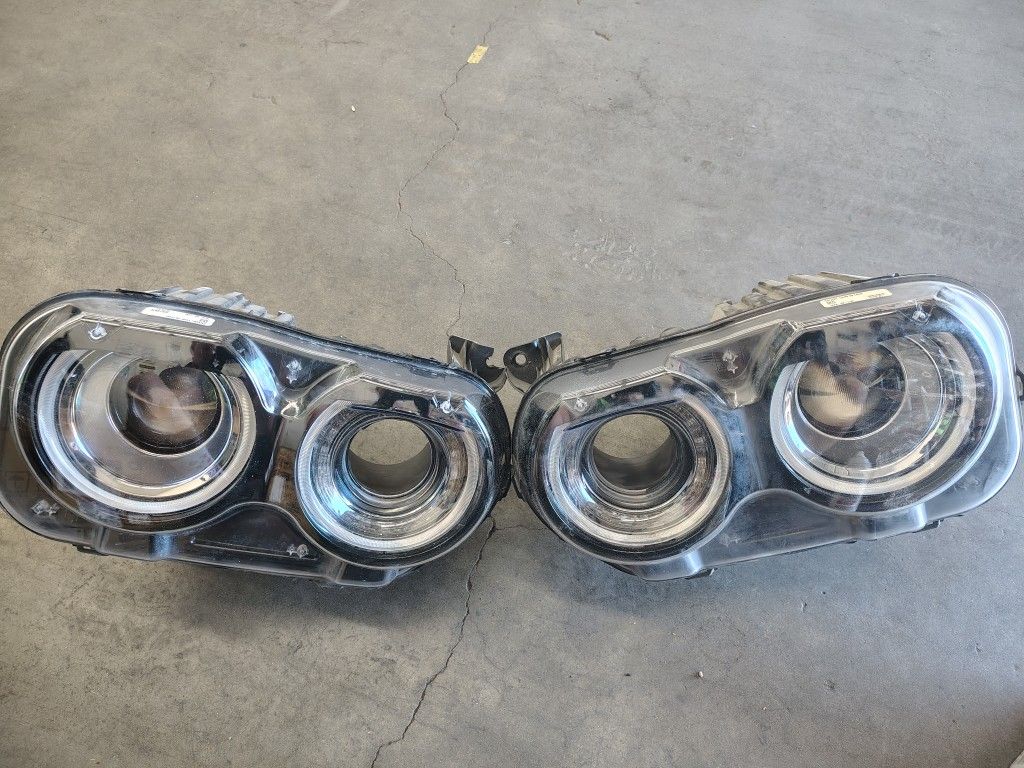 2015-2020 Dodge Challenger Headlamps