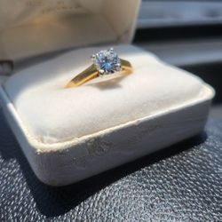 Natural Diamond Engagement Ring 1.07 Carat ( Appraisal $9,535 )