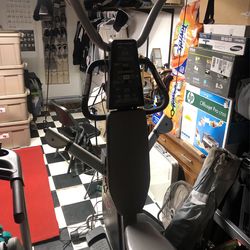 ELLIPTICAL TRAINER Pro Form