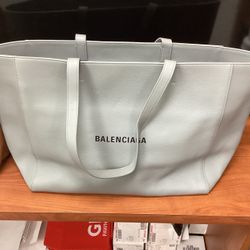 Balenciaga Everyday Leather Tote