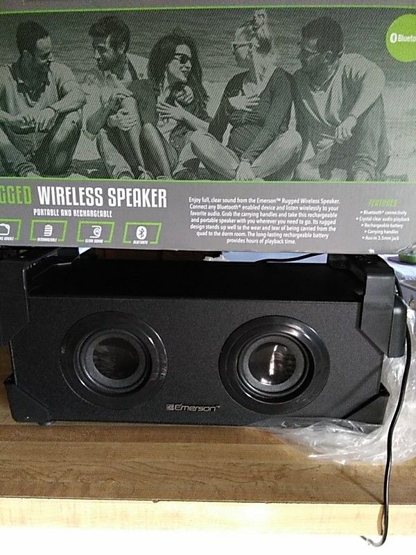 Very nice and sleek and cute Emerson rugged wireless speaker portable and chargeable Bluetooth thank you very beautiful thank