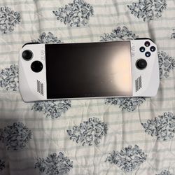 🎮 ASUS ROG Ally Handheld Gaming PC – White – Excellent Condition