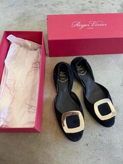 Roger Vivier Black Suede Ballet Flats size 7.5