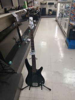 SDgr bass guitar