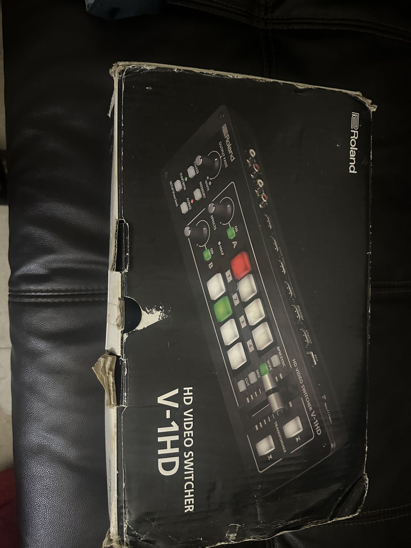 Poland VH -1HD HD Video Switcher