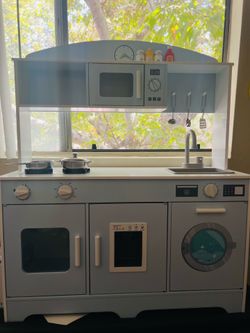 New Play Kitchen