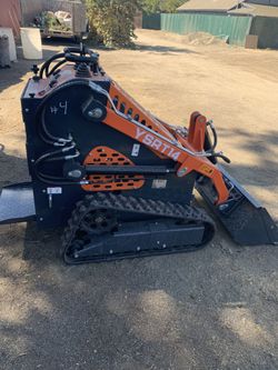 MINI SKID STEER 