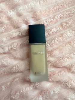 Dior & NARS Foundation