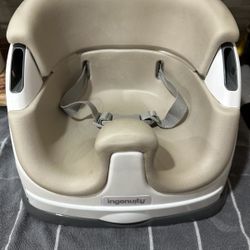 Portable booster Seat