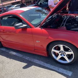 2005 Ford Mustang