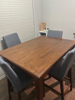Counter Height Dining Table with 4 Chairs