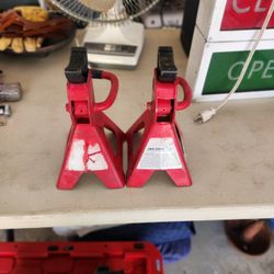 Jack stands