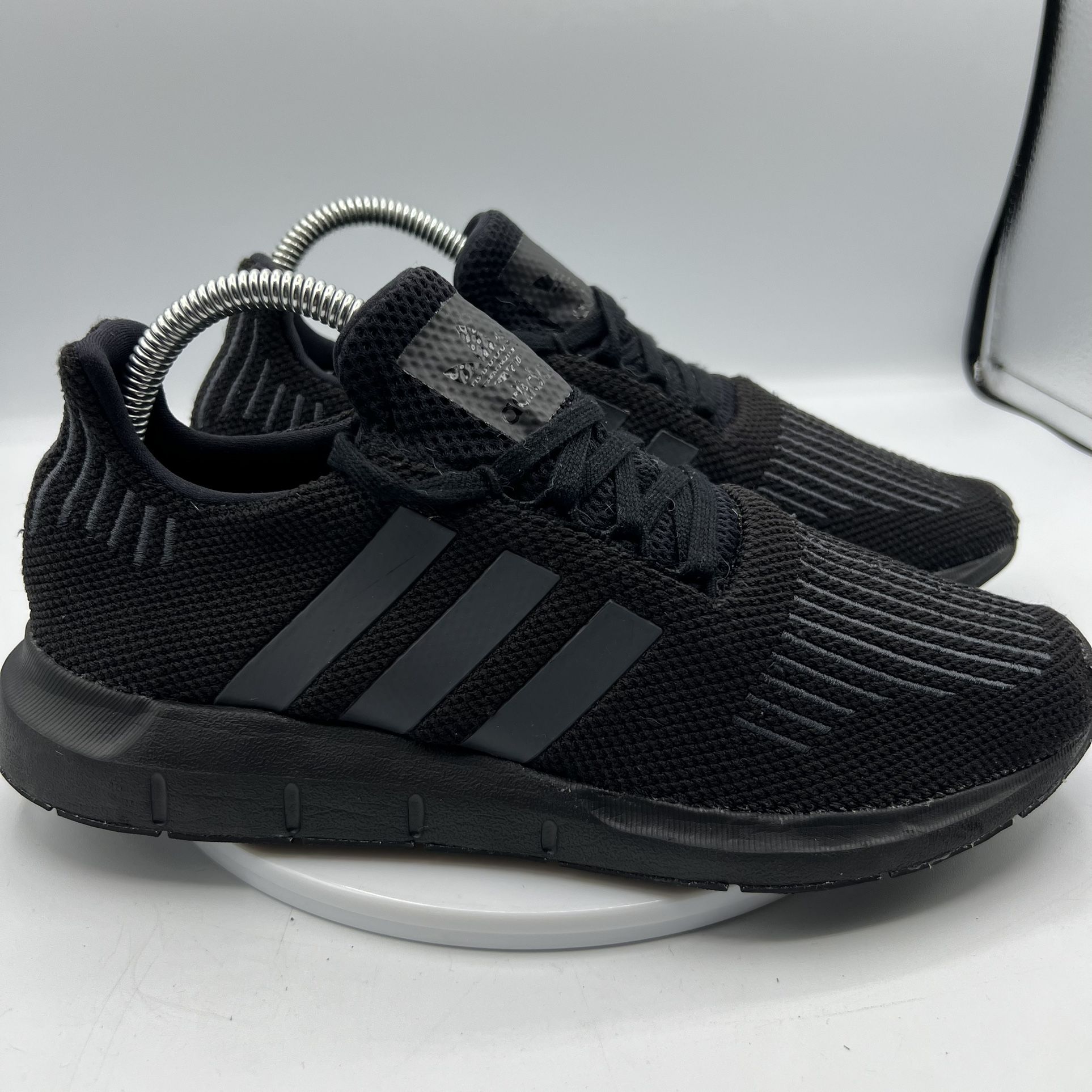 Adidas Swift Run Black Knit Sneakers Men’s Size 7.5 CG4111