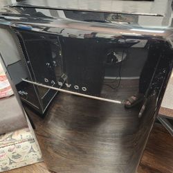 Vintage Inspired Retro Mini Fridge With A Small Freezer