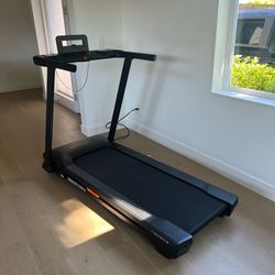 NordicTrack - T Series 5 Starter Treadmill for Real Results - Black